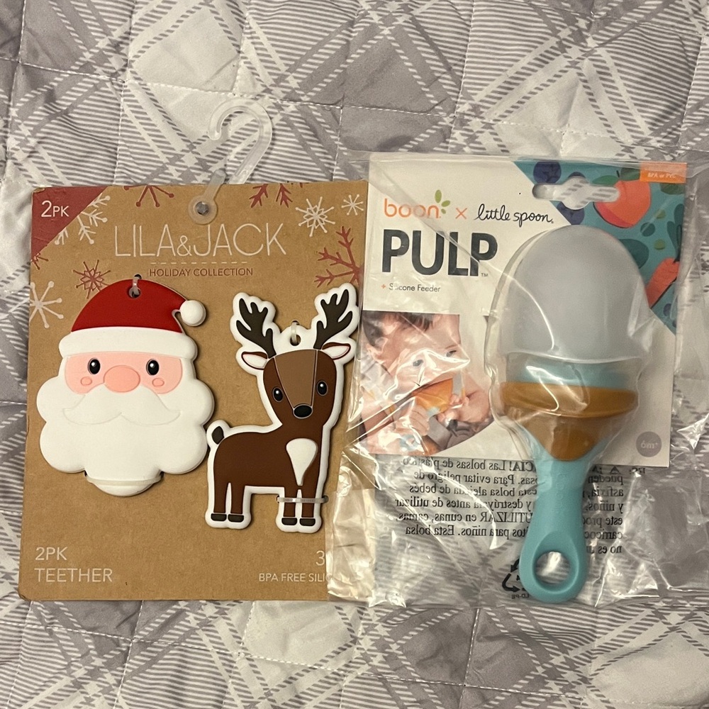 Lila & Jack Holiday Teether Set